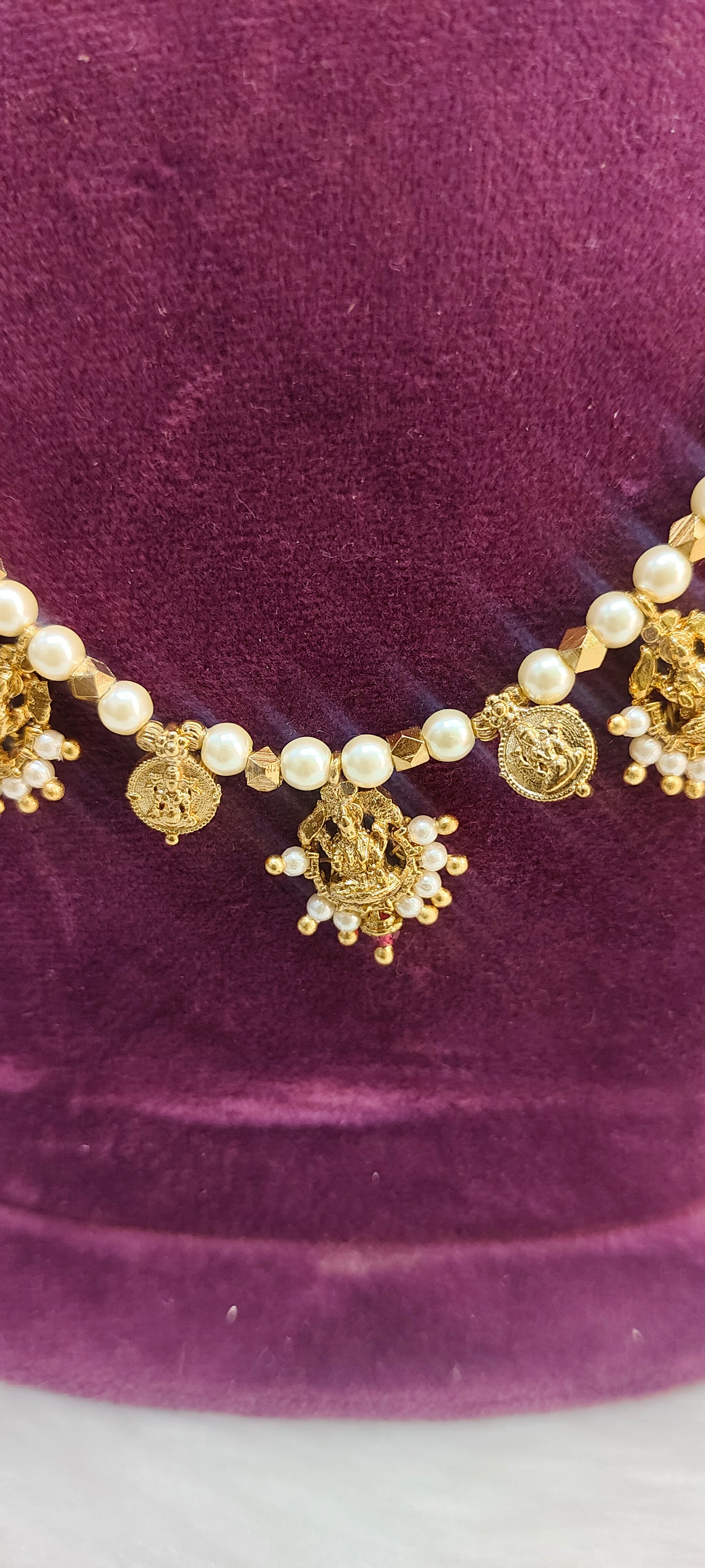 Premium pearl simple necklace