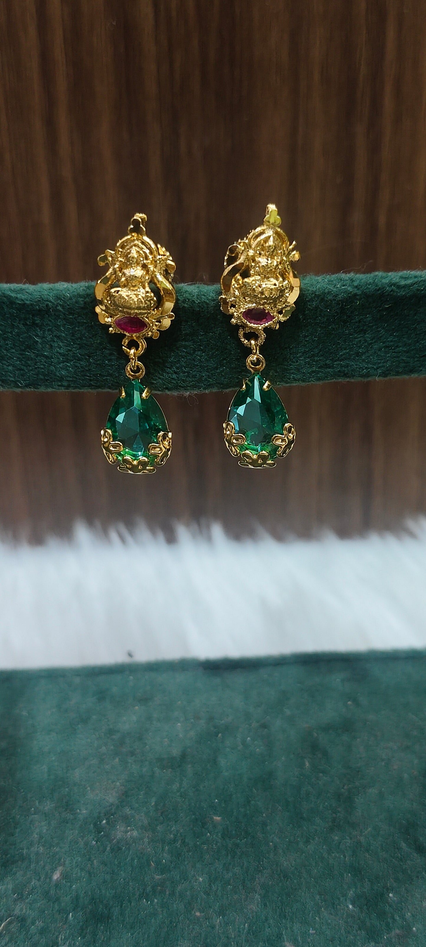 Premium nakshi screw back earrings
