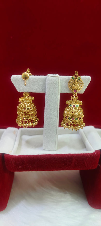 Stunning screw back big jumkas