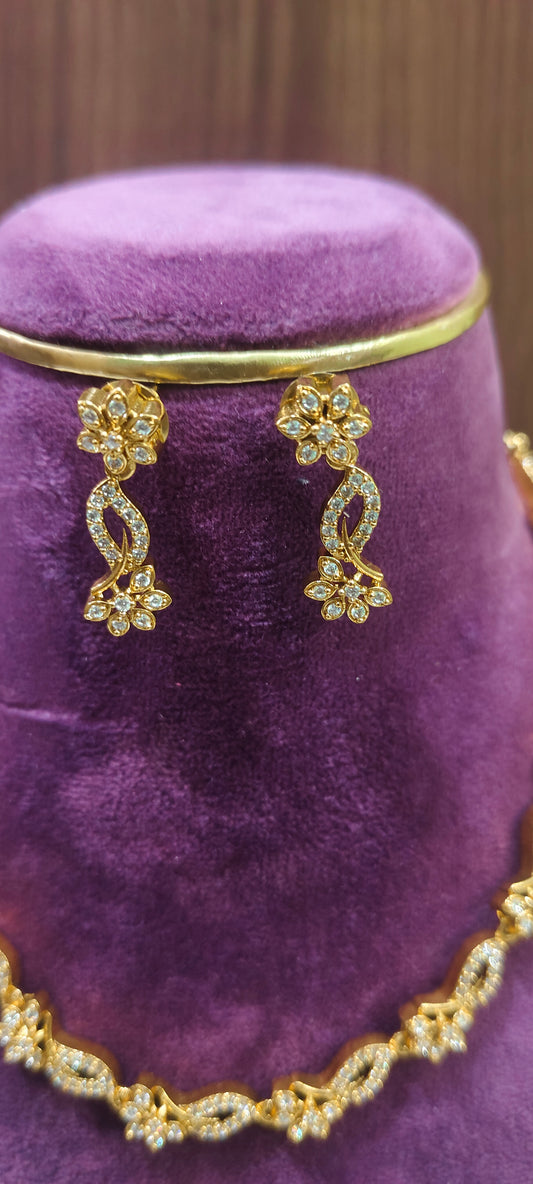 Simple diamond look necklace