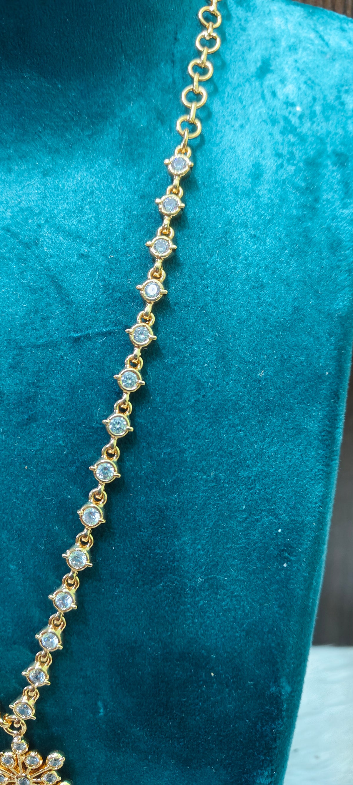 Pure panchaloham daimond look simple necklace