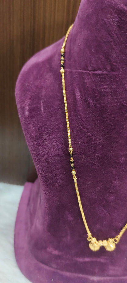 100% Gold look 18" length short black beads