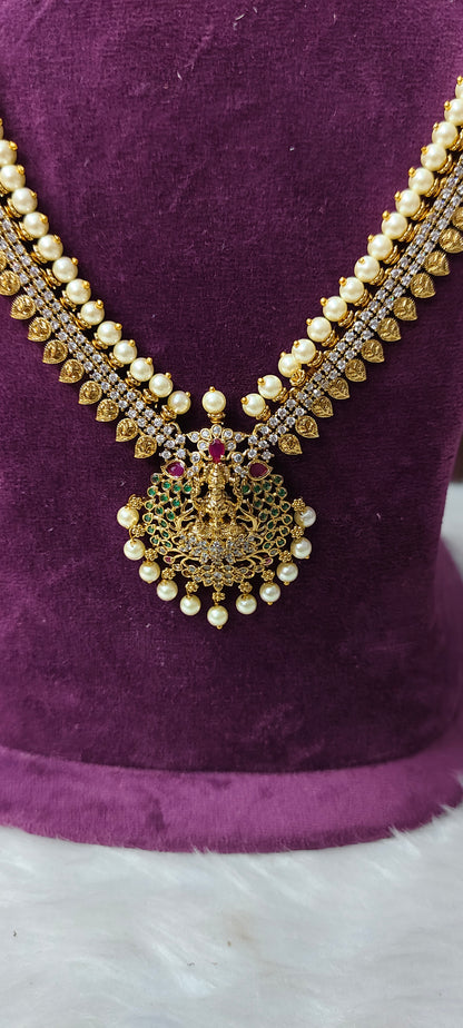 Antique stone based pearl long haram