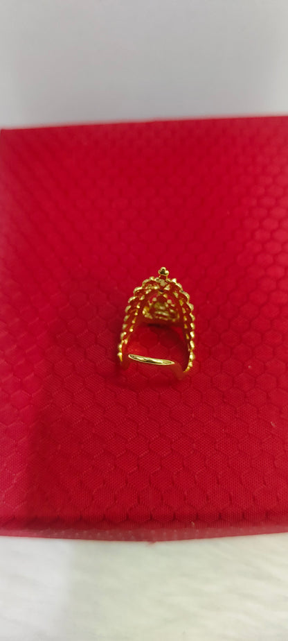 Stunning gold look vanki ring