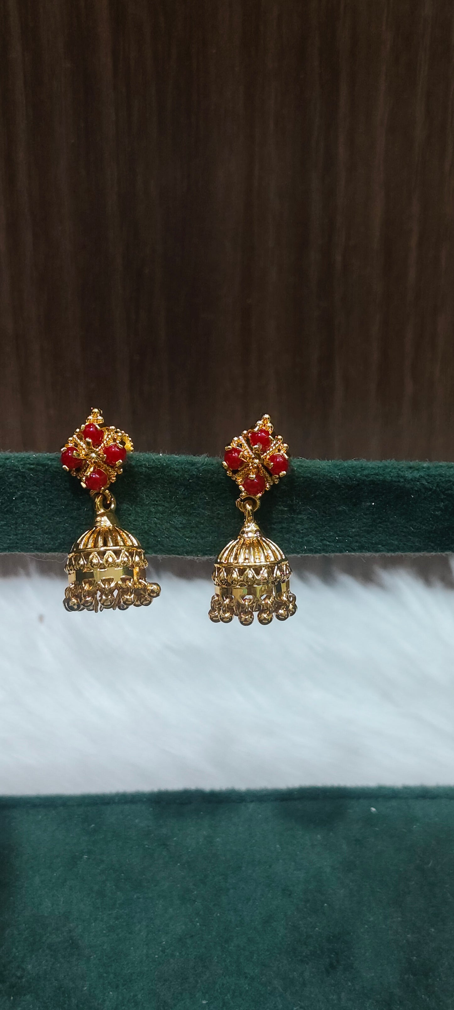 Simple and cute koral jumkas