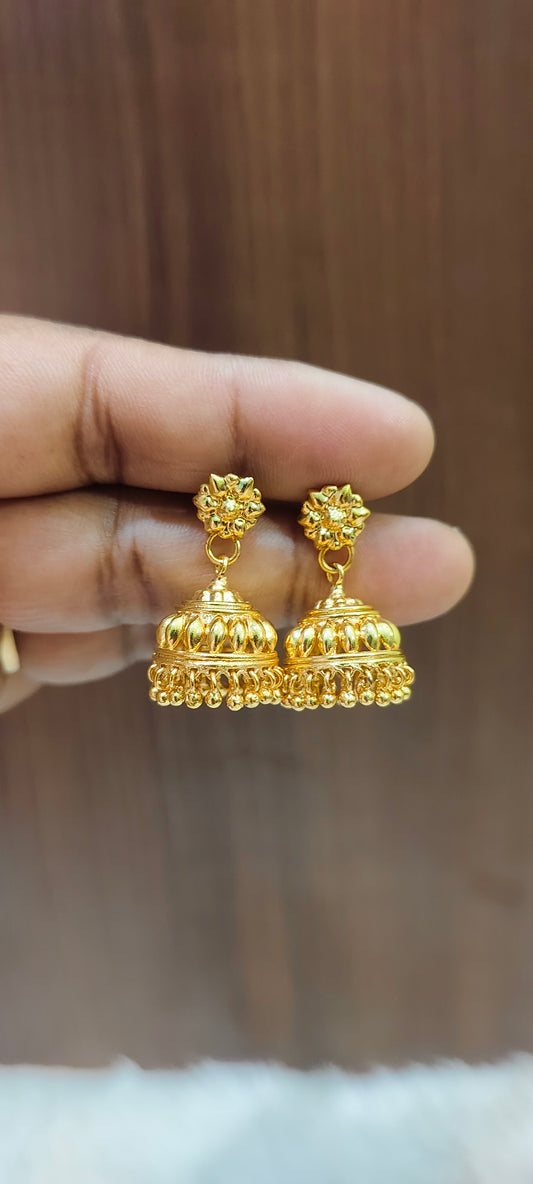 100% gold look medium Jumkas