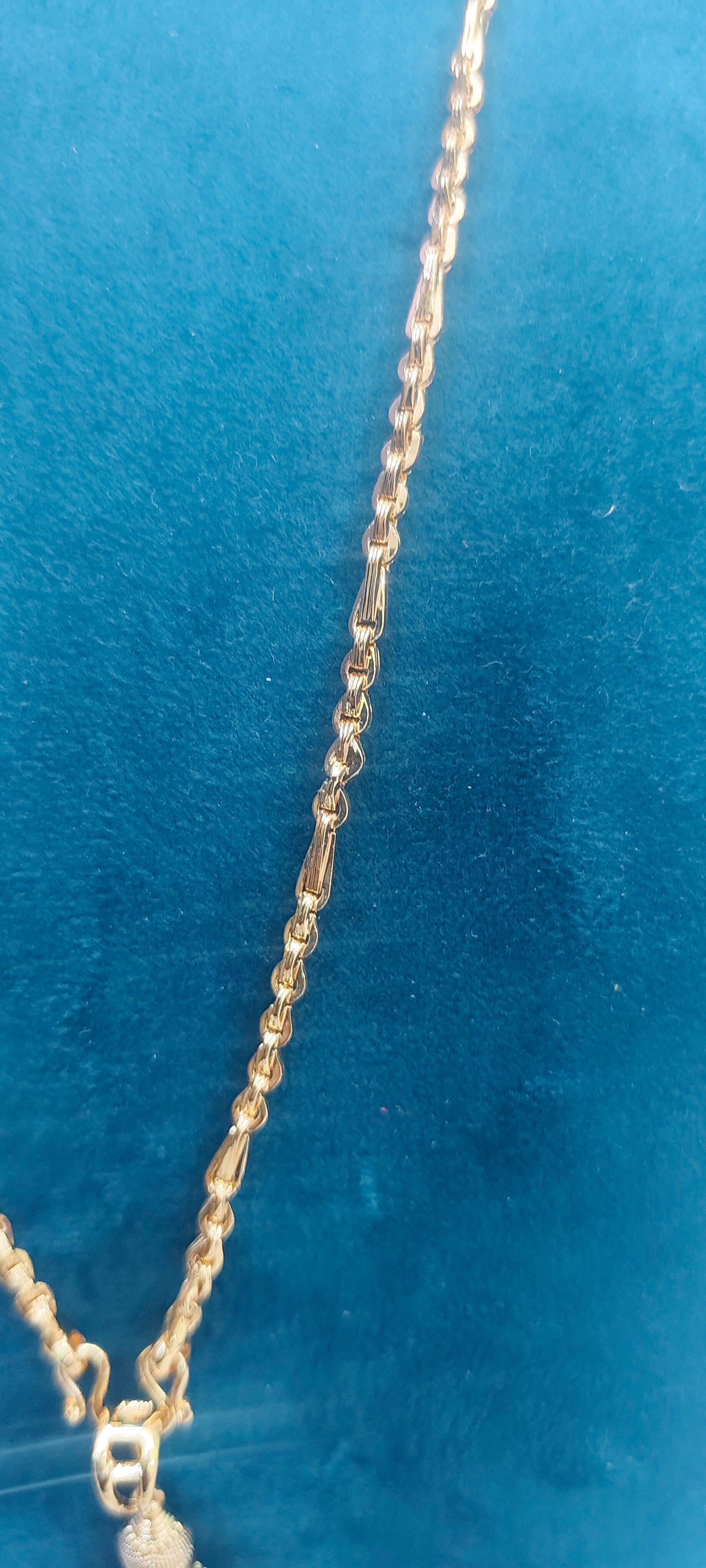 Premium micro gold plated 20" length 5+1 chain with adjustable bracelet