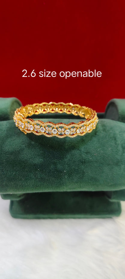 Stunning diamond look openable bracelet