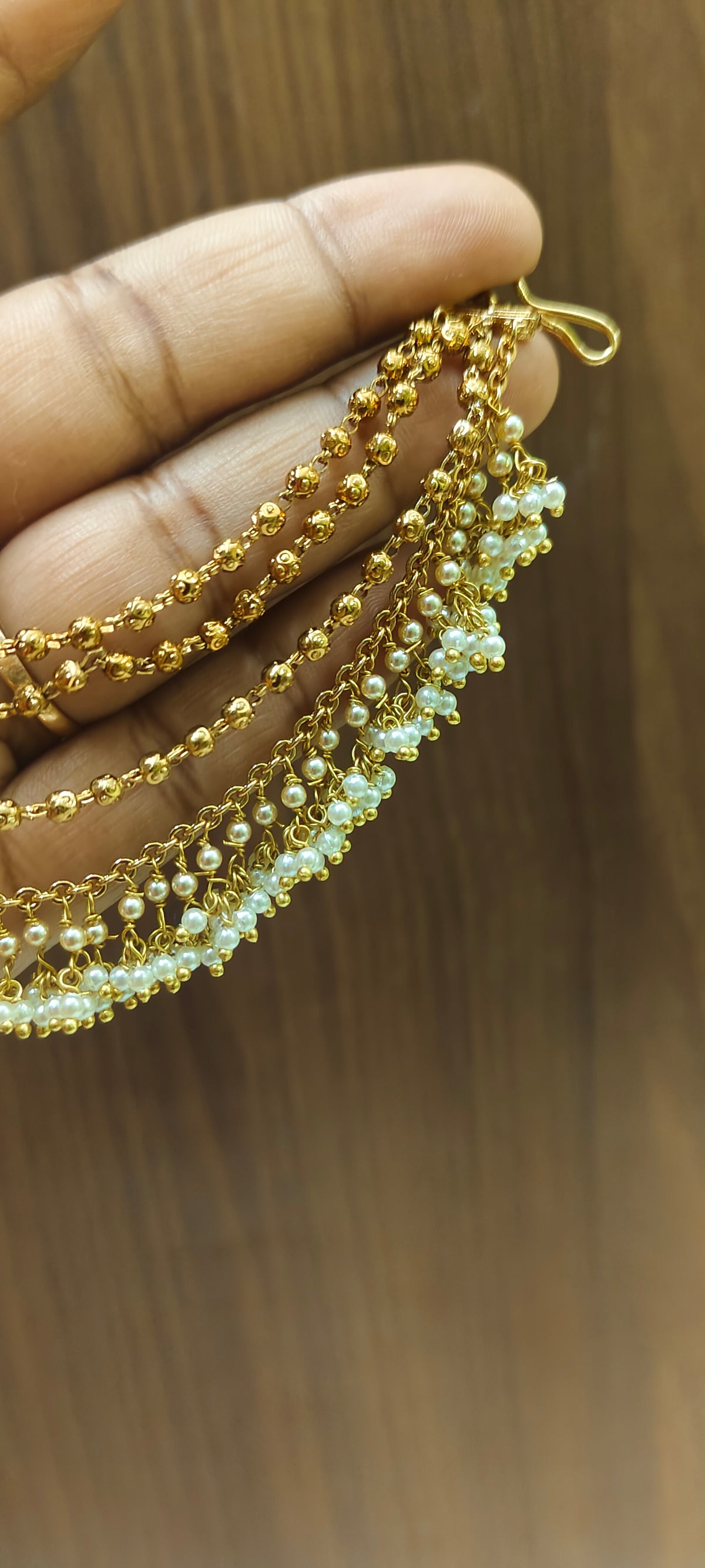 Stunning bridel earchains