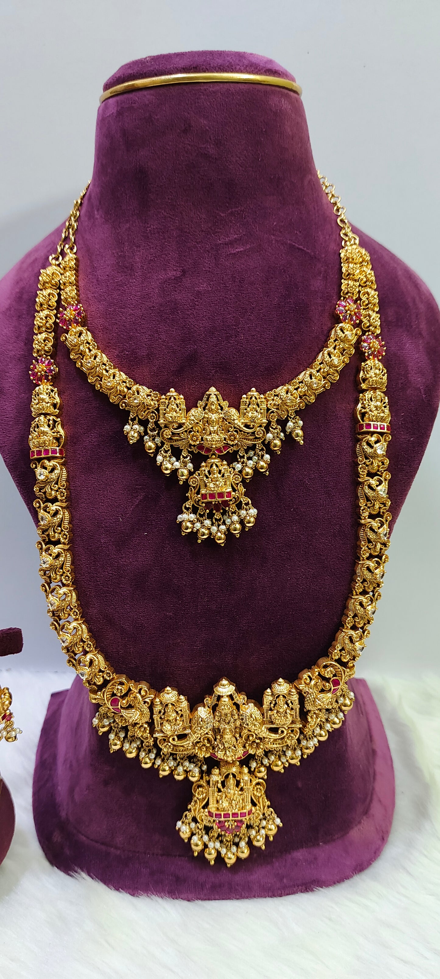 Gold look nakshi combo set