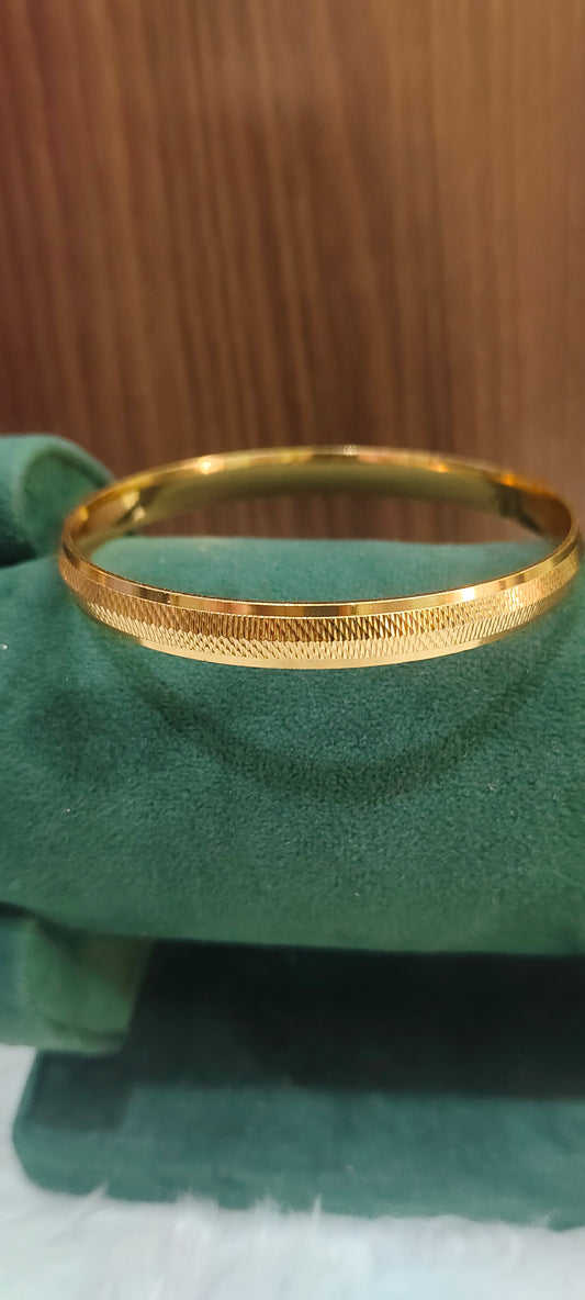 Premium micro gold plated mens kada