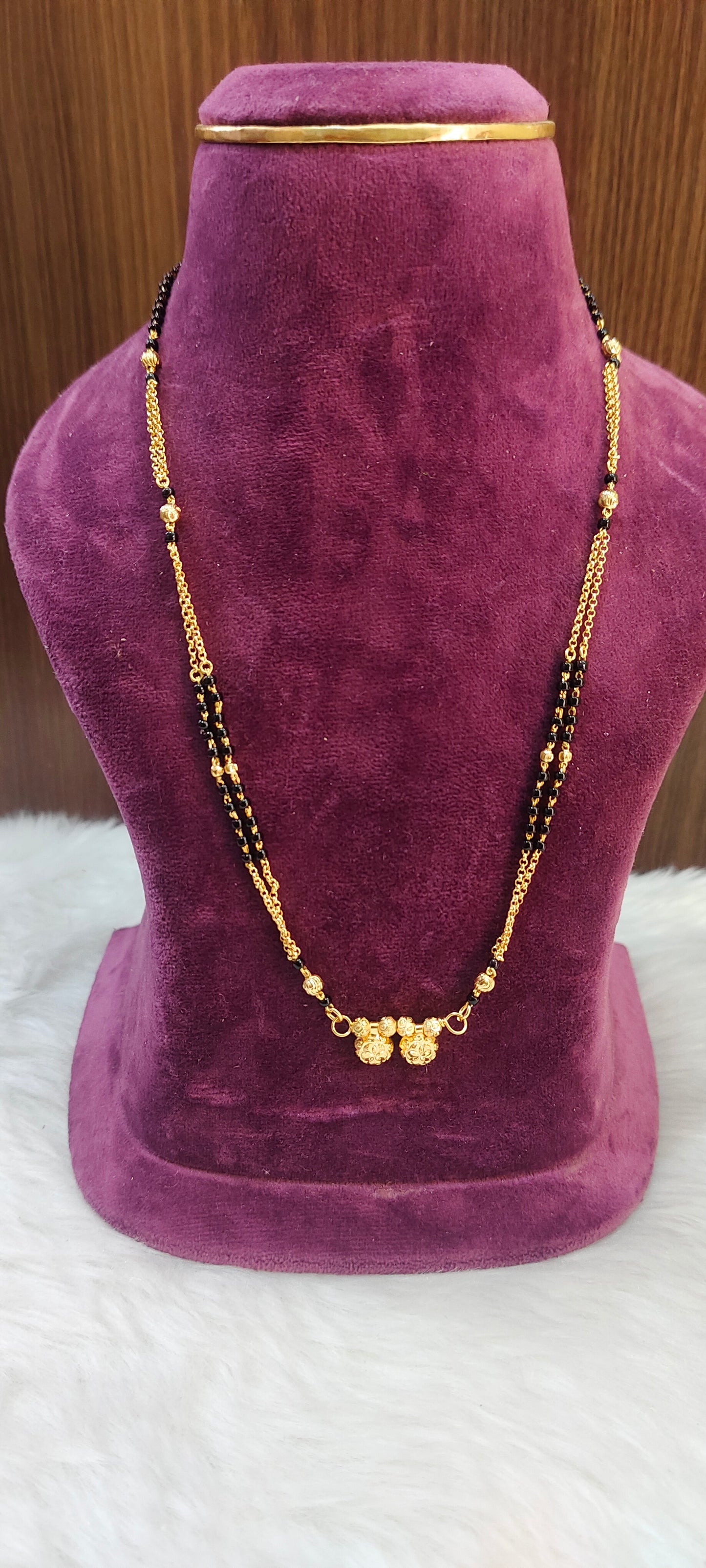 100% gold look 18" length short black beads