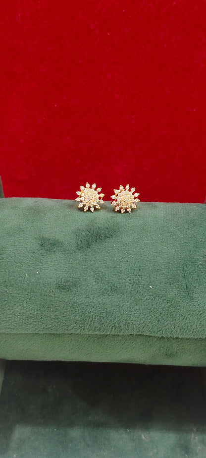 Premium micro gold daily wear dimond look studs