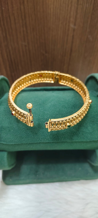 Simple antique openable kada 2 bangles