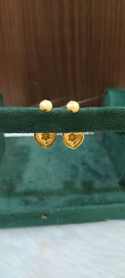 100% gold look heart shape earrings