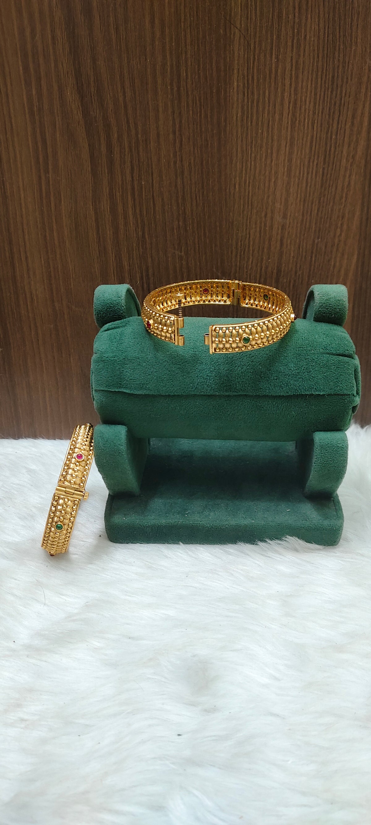 Simple antique openable kada 2 bangles