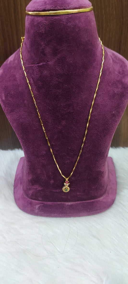 Simple gold look 18" length short chain