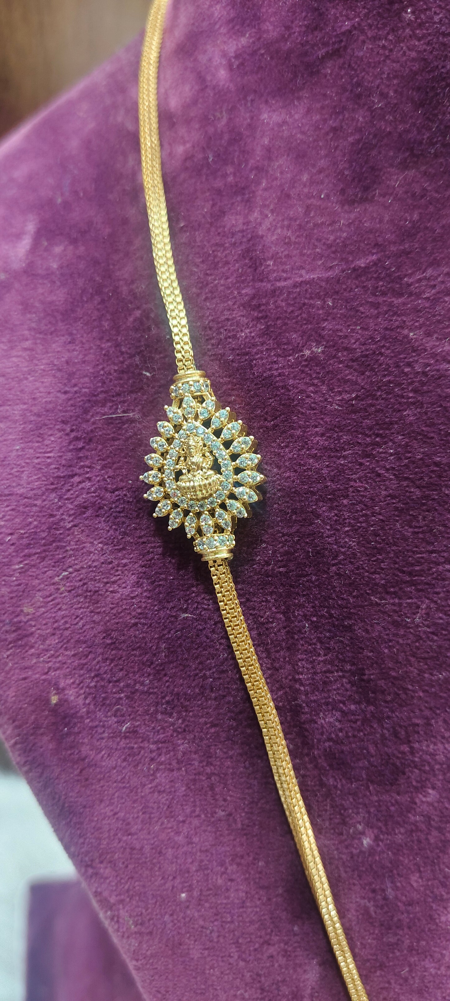 Pure panchaloham unpolished 24" side pendant Lakshmi Devi thali chain