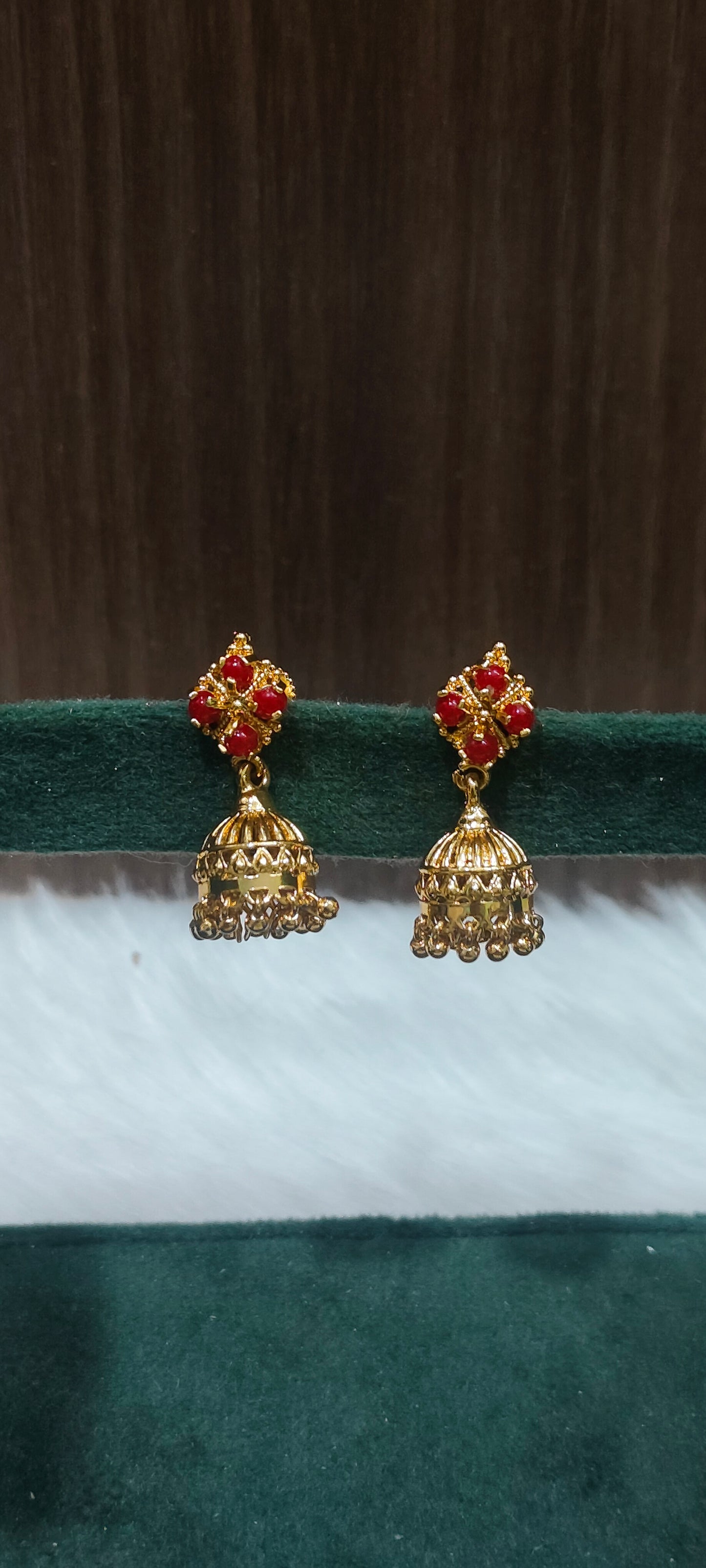 Simple and cute koral jumkas