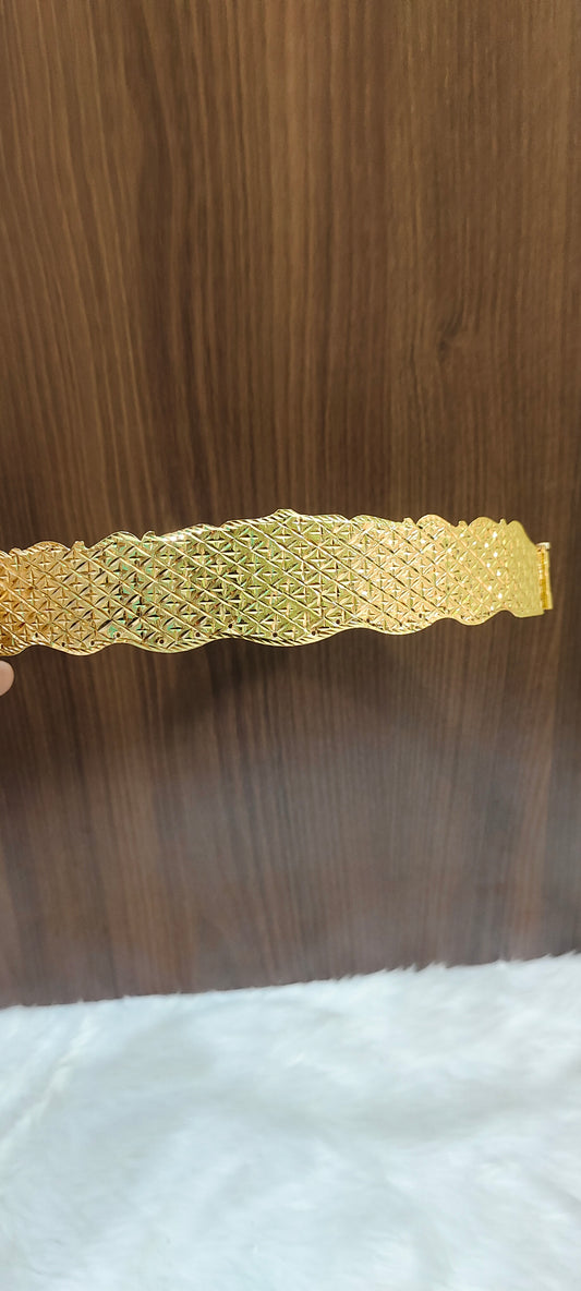 Premium micro gold plated hip belt fit from(23" to 33" ) hip size