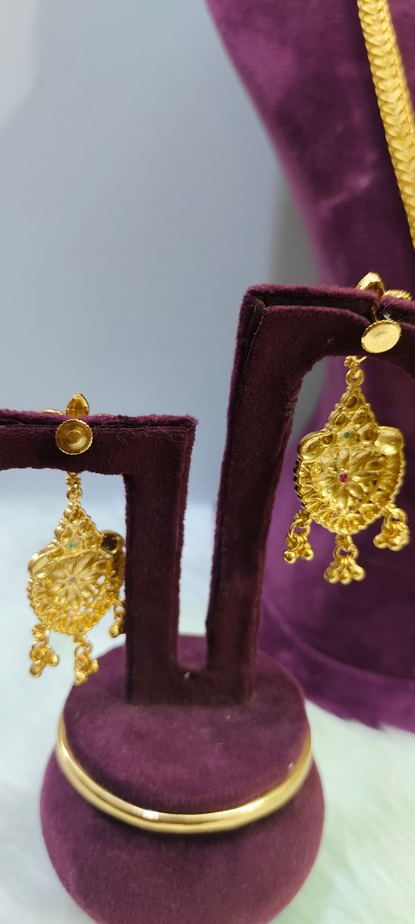 100% gold look necklace and long haram combo
