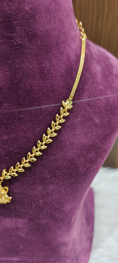 100% Gold look simple necklace