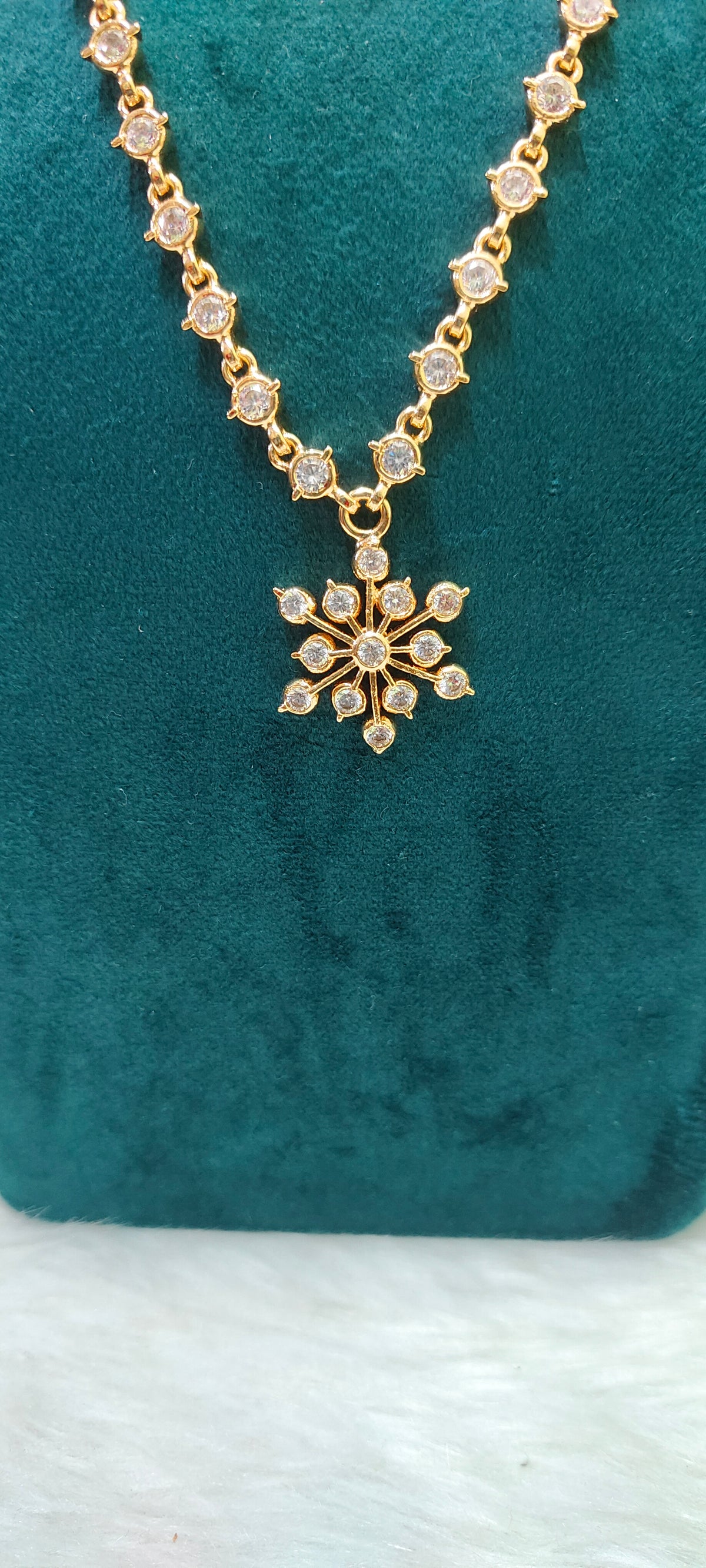 Pure panchaloham daimond look simple necklace