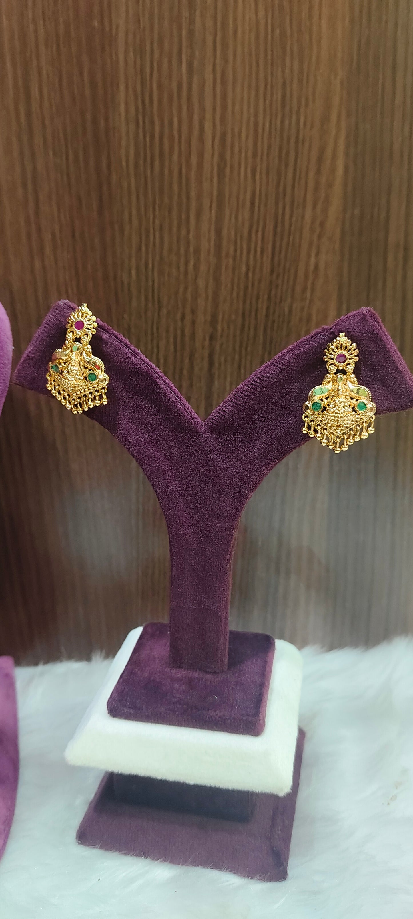 Premium micro gold plated18" Lakshmi Devi kasu chain and earrings combo