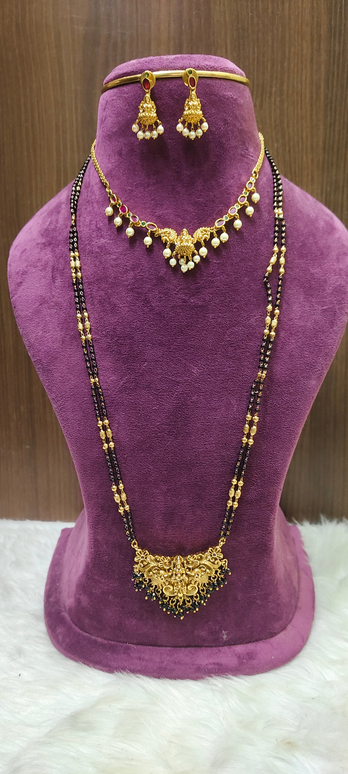 Simple gold look necklace set with earrings and black beads with 28" length combo