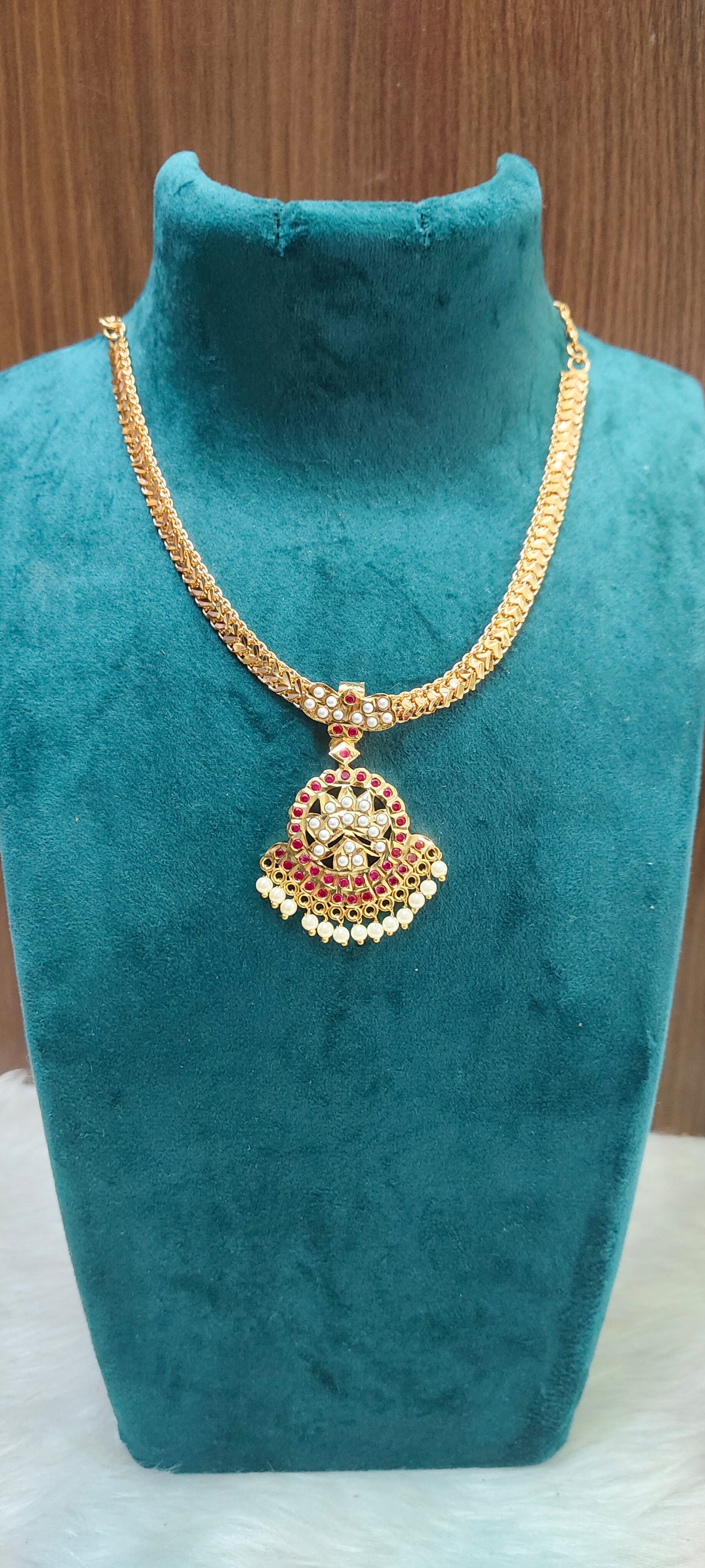 Pure panchaloham ruby and pearl nanupatti necklace