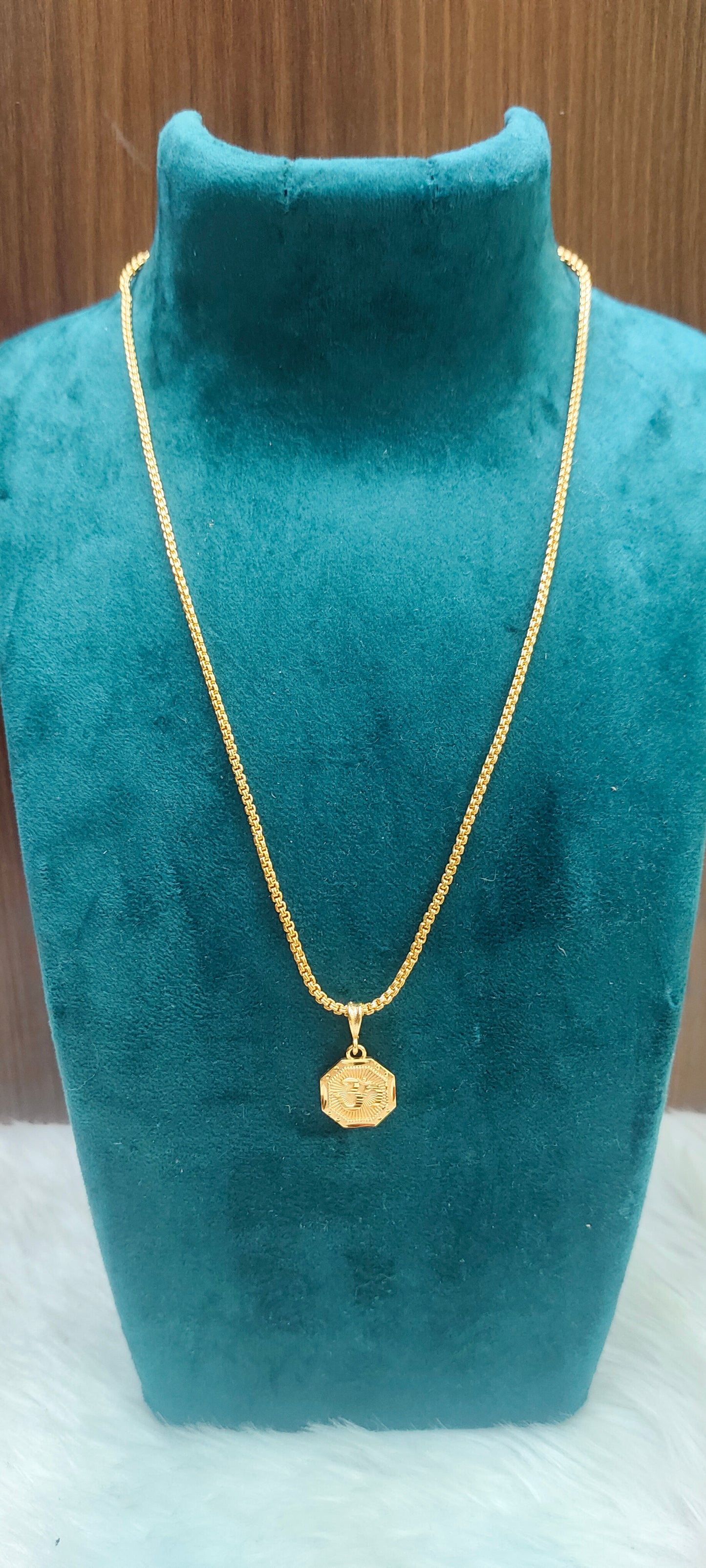 Premium micro gold plated daily wear 18" om pendant chain