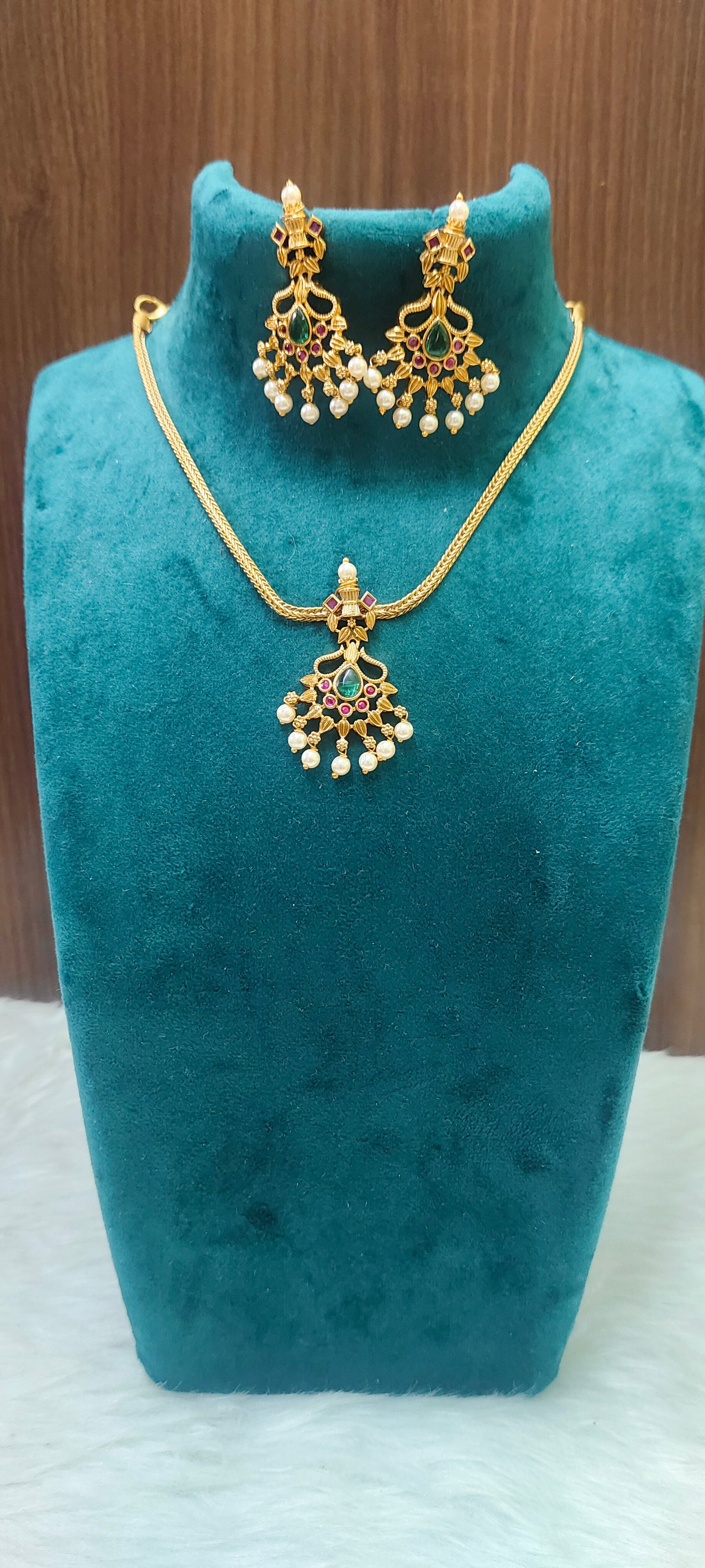Simple and elegant nanu patti necklace (back thread provide)