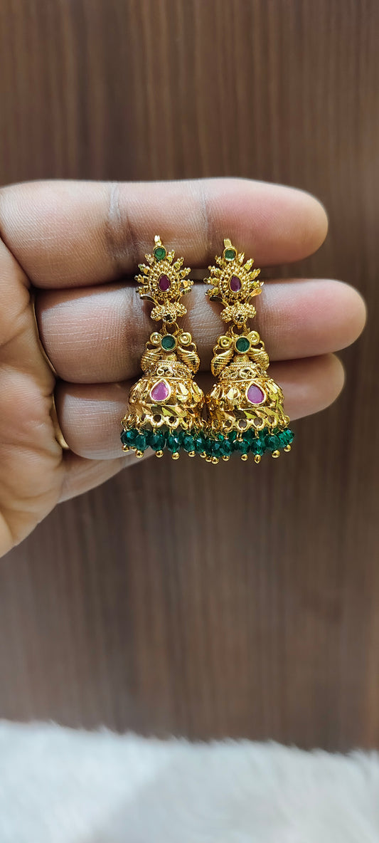 Premium gold look jumkas with screw back