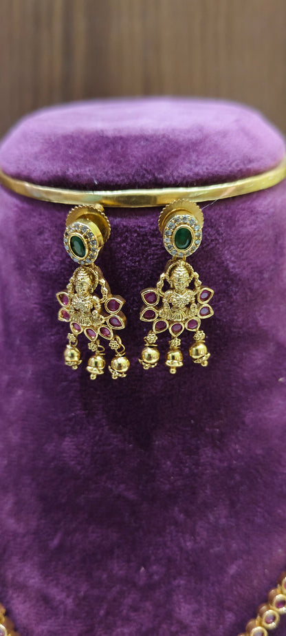 Premium gold look ruby necklace