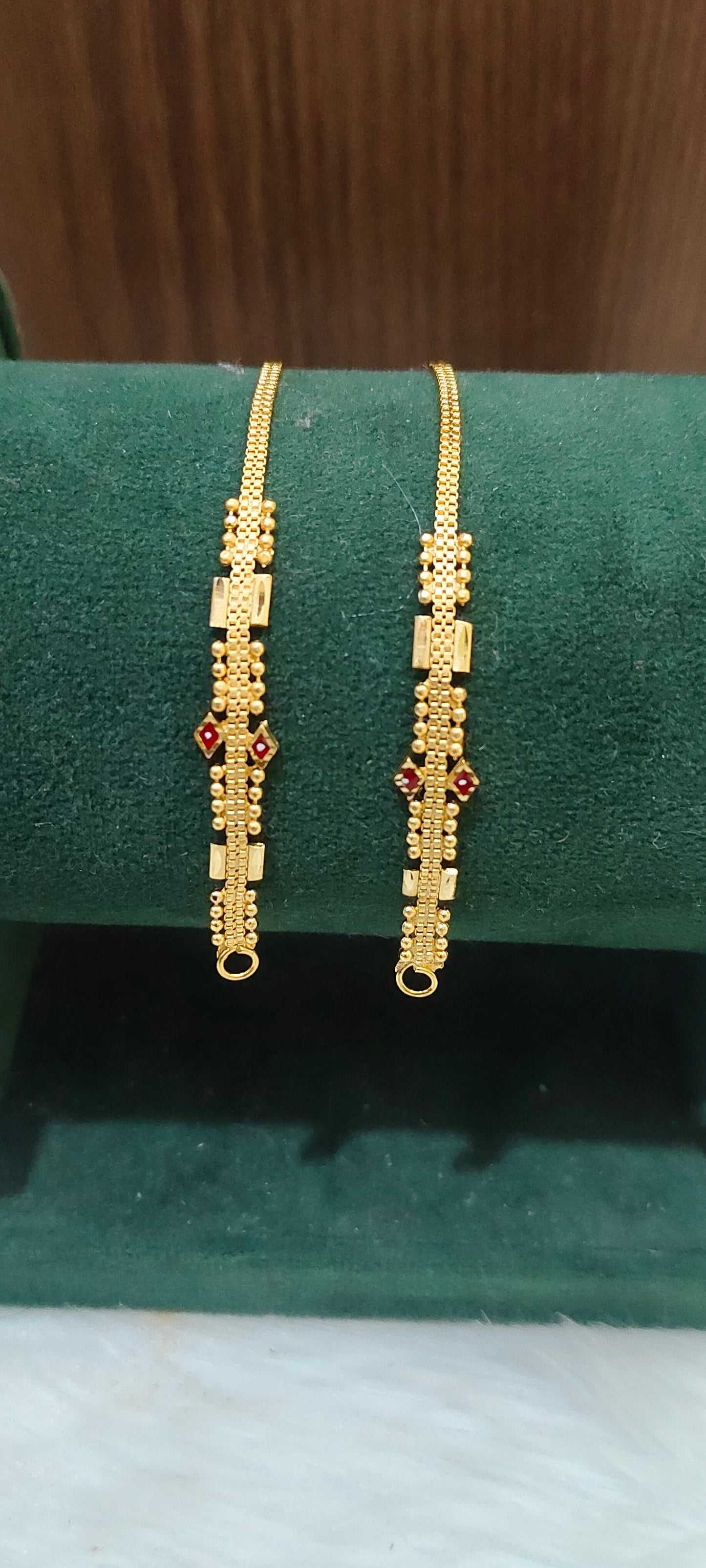 100% gold look chuttu maati