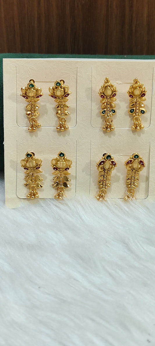100% gold look daily wear earrings