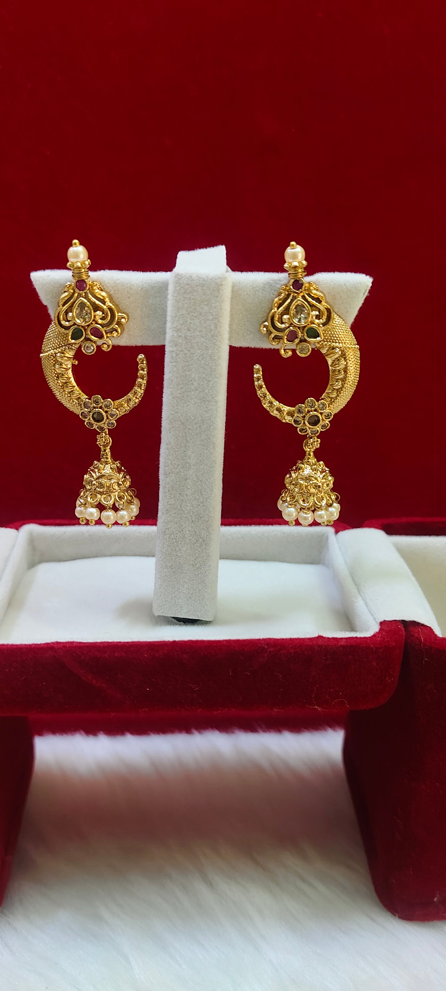 Unique style earrings