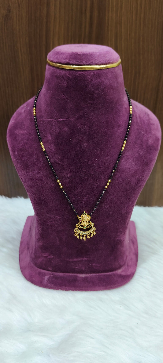 Premium gold look 18" length simple black beads with spinners